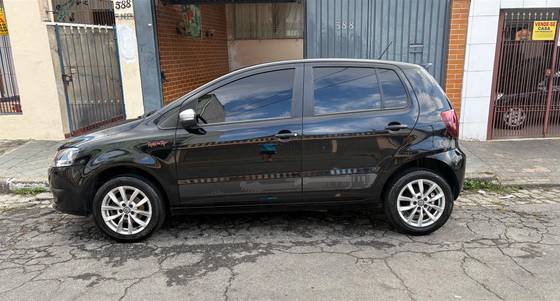 VOLKSWAGEN FOX 1.6 MI ROCK IN RIO 8V FLEX 4P MANUAL VOLKSWAGEN FOX 1.6 MI ROCK IN RIO 8V FLEX 4P MANUAL